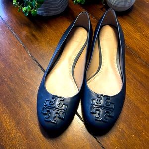 NWOB Tory Burch navy flats